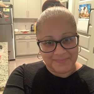 Meet your Posher, Carmen